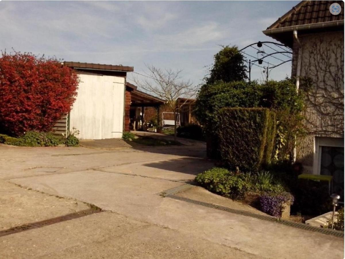 Gîte Les Nympheas Crécy-la-Chapelle Extérieur photo