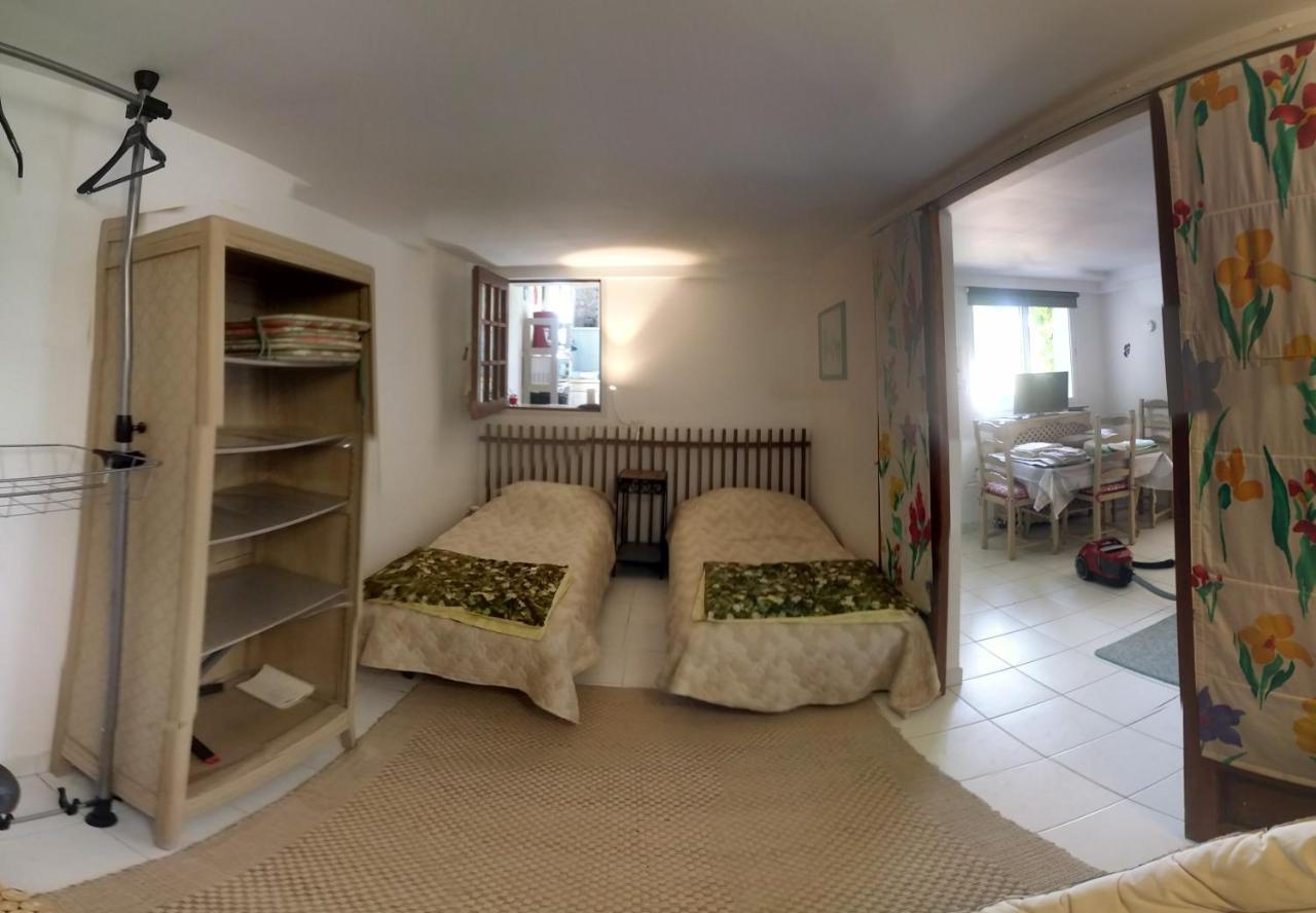 Gîte Les Nympheas Crécy-la-Chapelle Extérieur photo